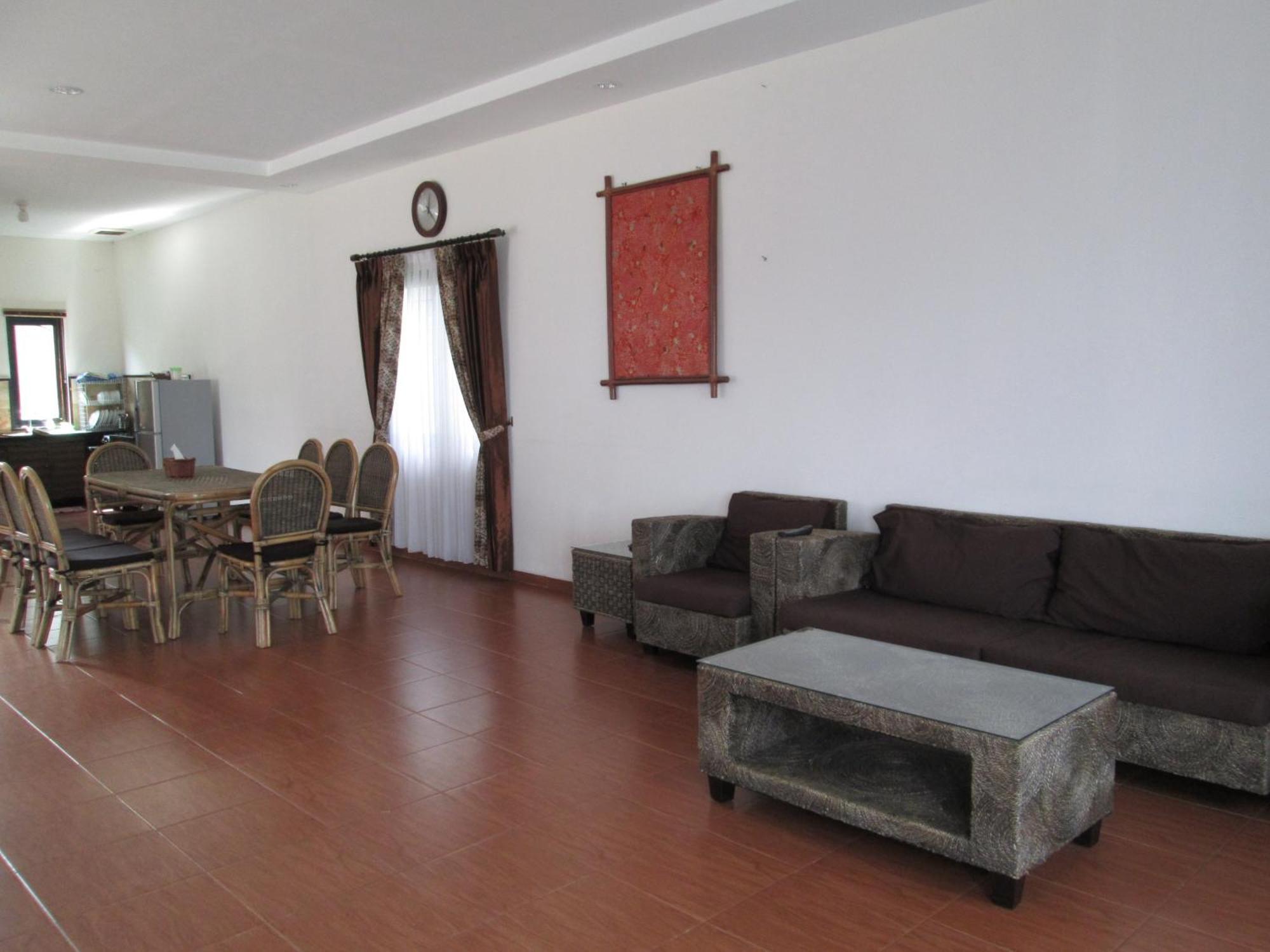 Osmond Villa Resort Lembang Exterior photo